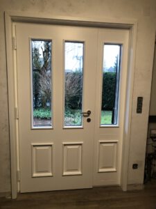 Haustür aus Holz innen Eiche weiss.